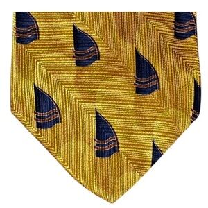 Bellinzona Mens Tie Gold Geometric Silk Classic
